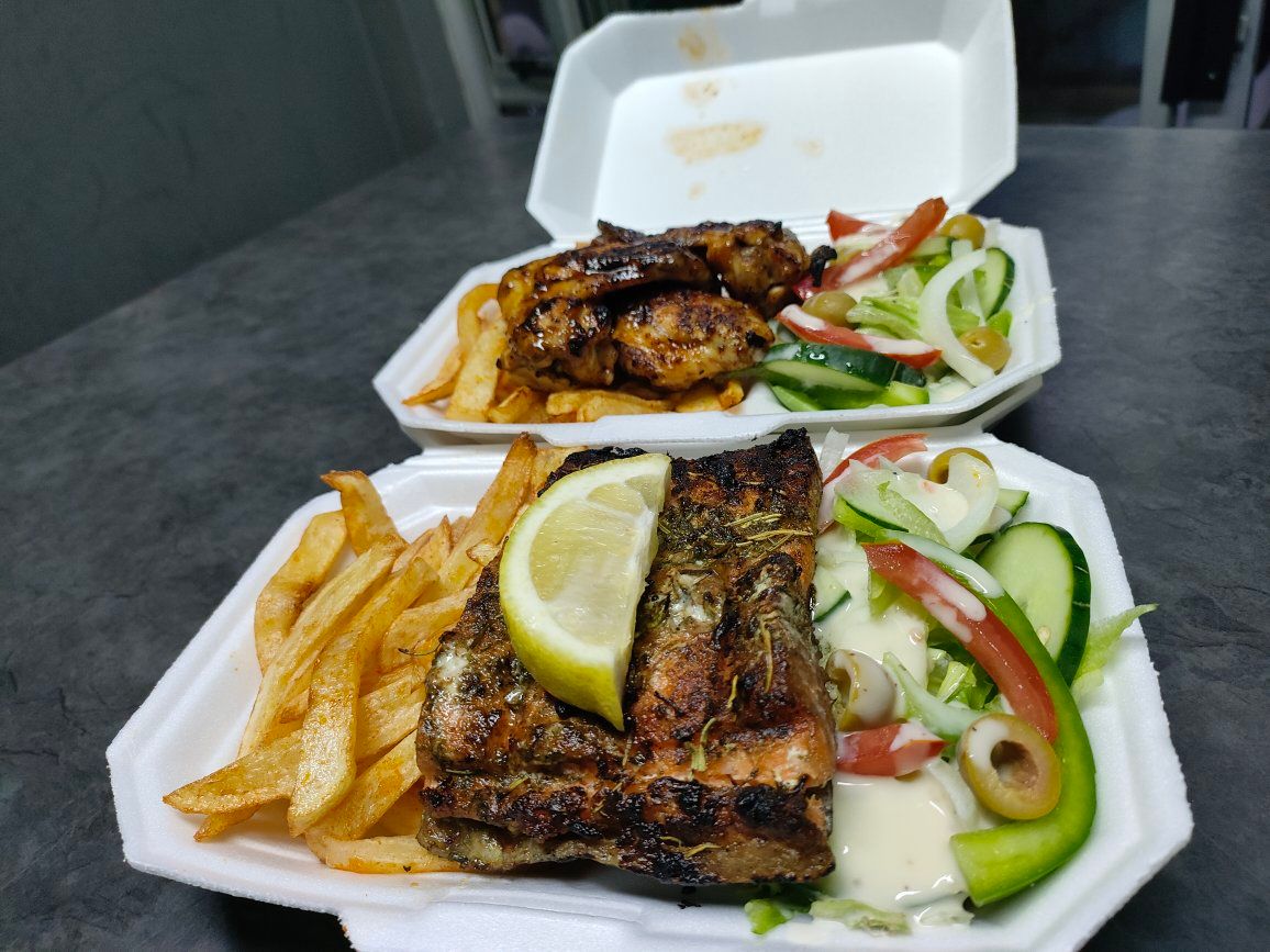 1/4 Fillet served with Chips - Greek