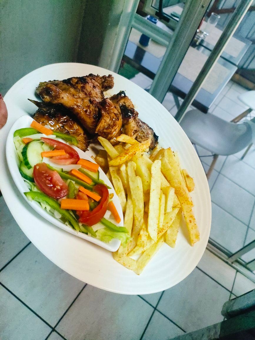 Chicken Wings and Chips