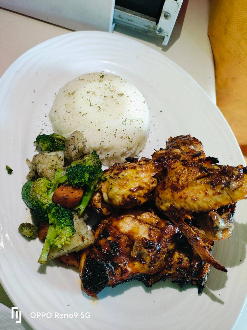 Wings and Pap - Greek