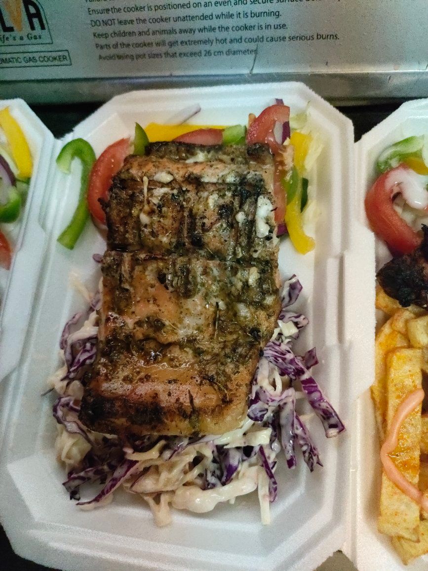 1/4 Fillet served with Chips - Coleslaw